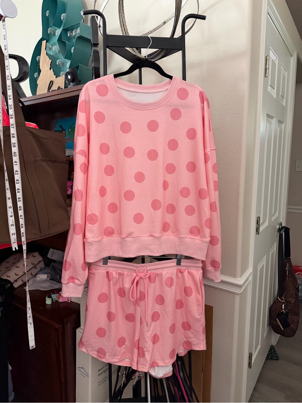Women's Pink Polka Dot Lounge Pajama Set - Relaxed Two-Piece